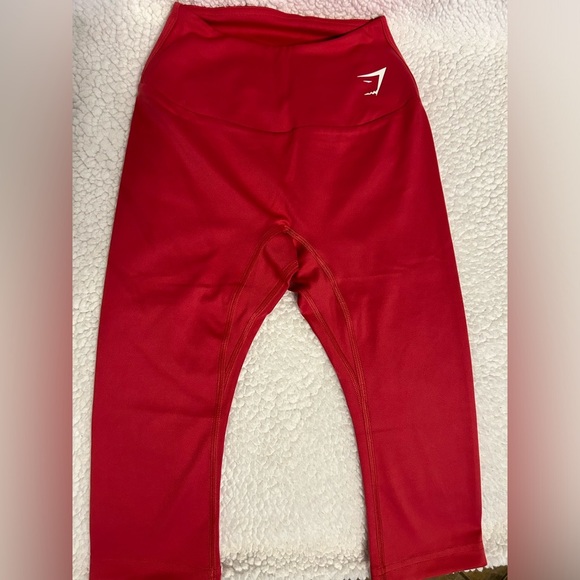 NWT Gymshark Capri Leggings- pink - Picture 2 of 5